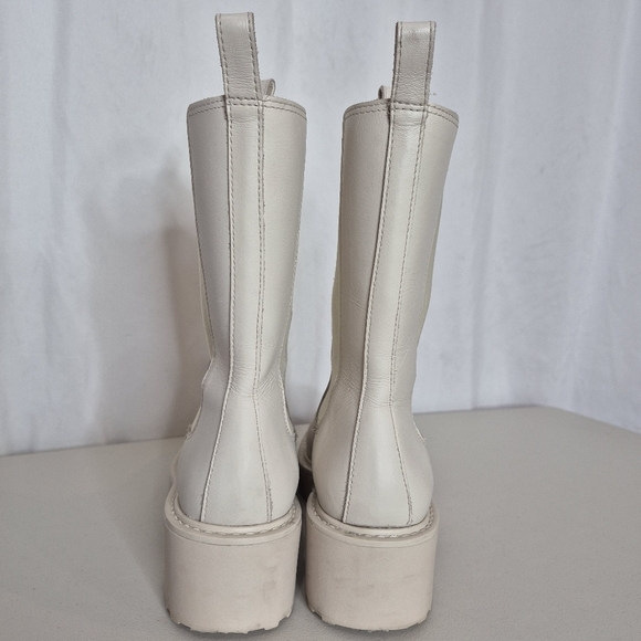 Steve Madden Women's Yairy Leather Lug Sole Chelsea Boots in Bone - Size 6.5 - Picture 6 of 16